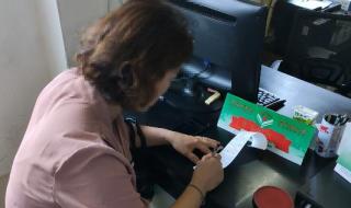 停车挡住救护车怎么处罚 男子故意阻挡救护车