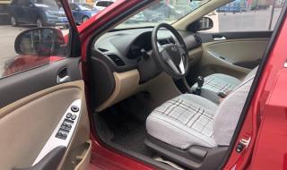 现代瑞纳两厢 现代瑞纳两厢